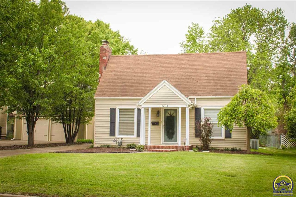 1521 SW High Ave, Topeka, KS 66604 - photo 1