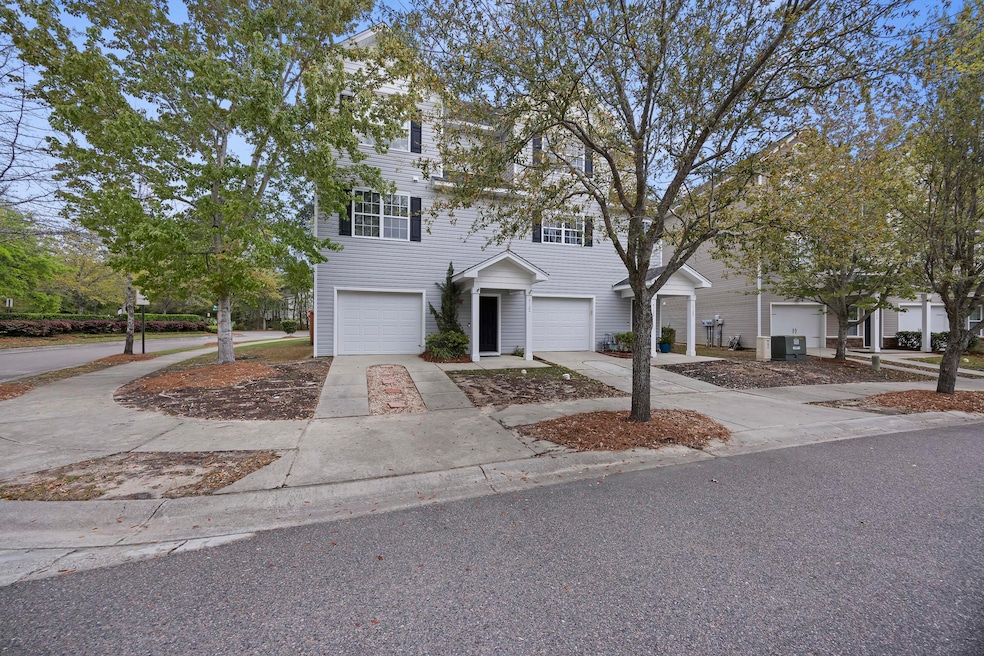 Under Contract $385,000