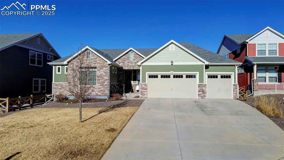 Craftsman-style house with a garage