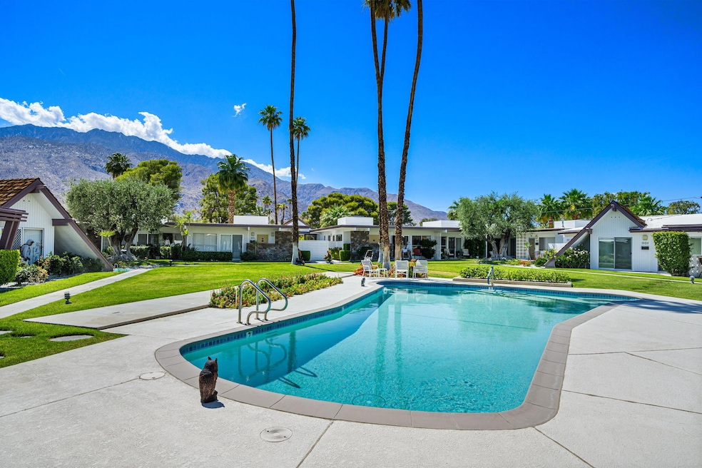 Desert Lanai 3