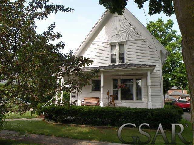 313 N Cedar St, Owosso, MI 48867 - photo 1