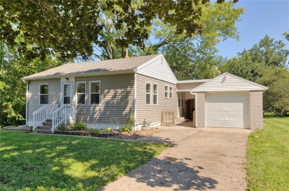 1705 Highview Dr, Des Moines, IA 50315 - photo 1