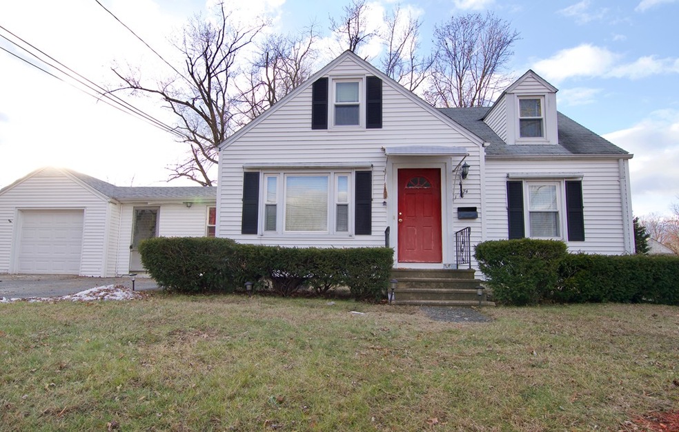 74 Brighton St, Springfield, MA 01118 - photo 1