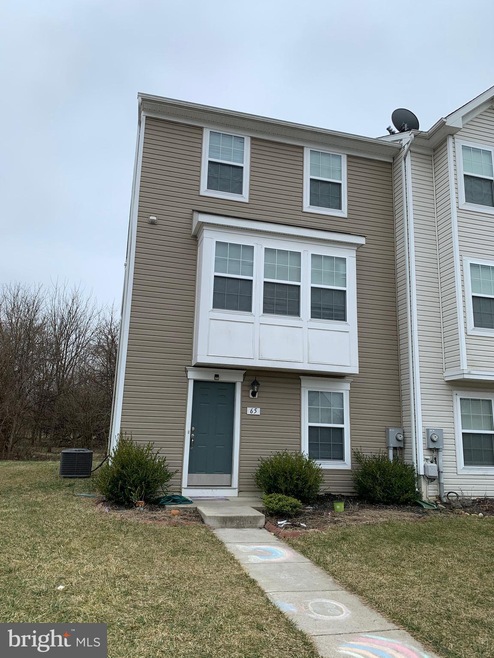 65 Private Ct, Bunker Hill, WV 25413 - photo 1