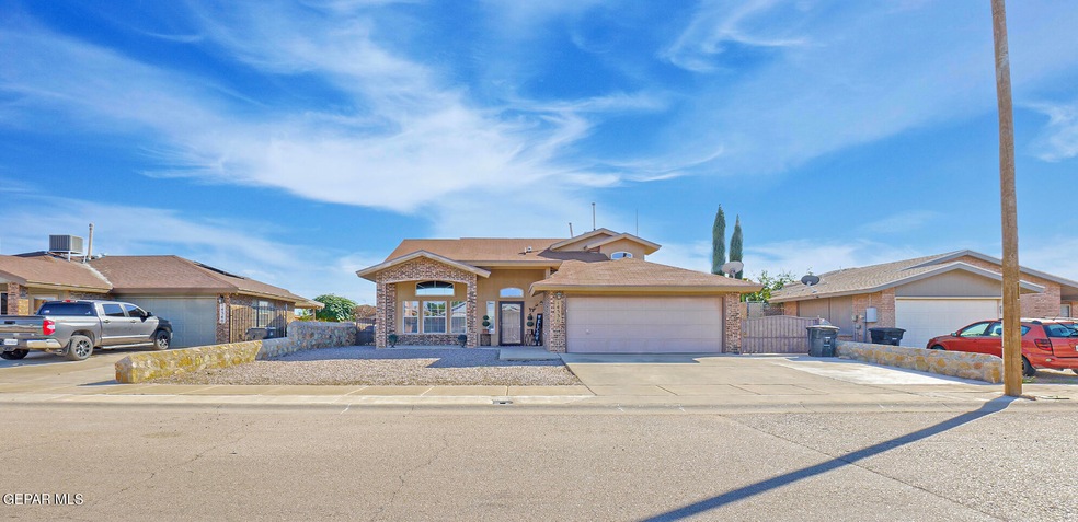 14336 Desierto Lindo Ave, El Paso, TX 79928 - photo 1