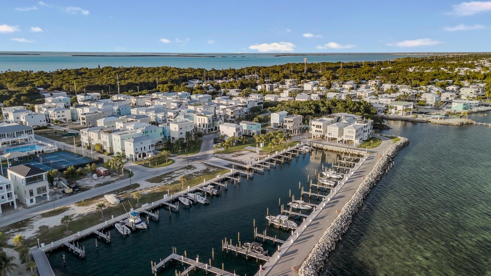 94825 Overseas hwy #273 - -46