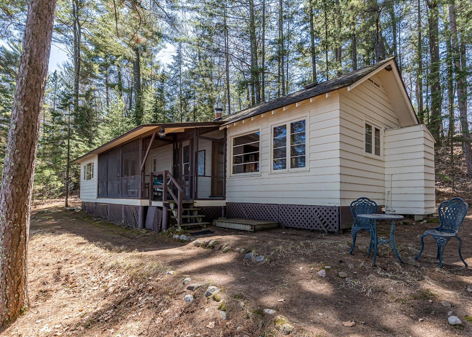 Sold $825,000