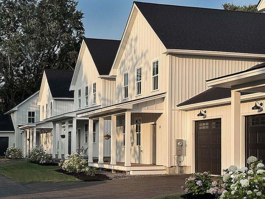 17 Magnolia Ln unit 17, Gardiner, ME 04345 - photo 1