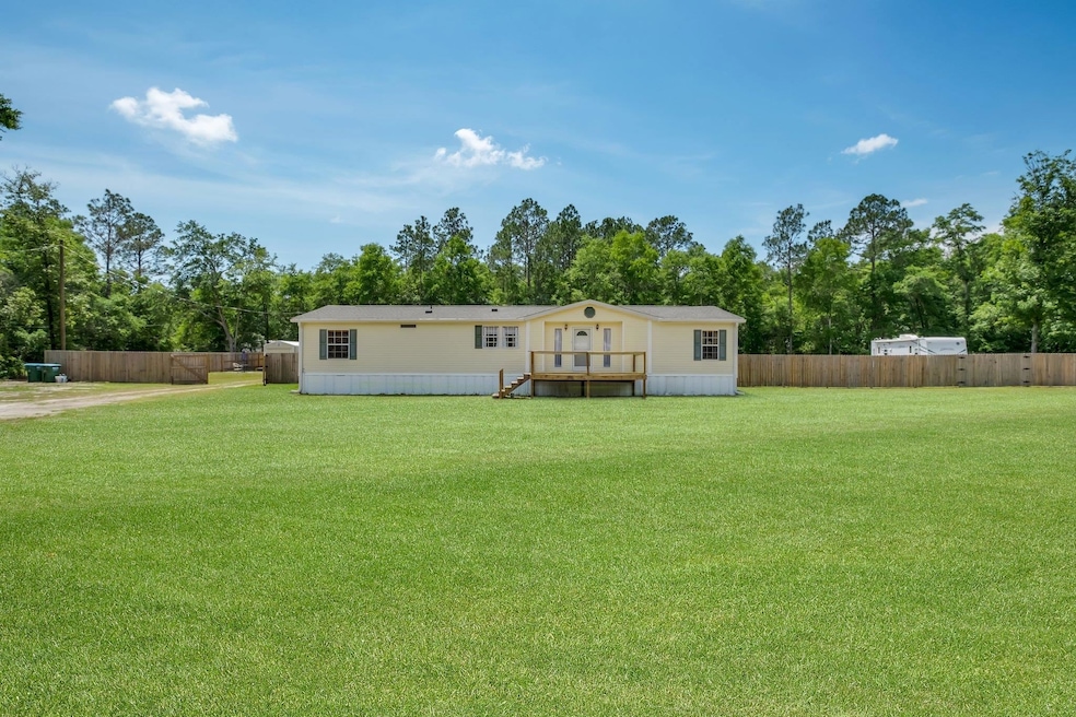 150 Bay Pine Dr, Crawfordville, FL 32327 - photo 1