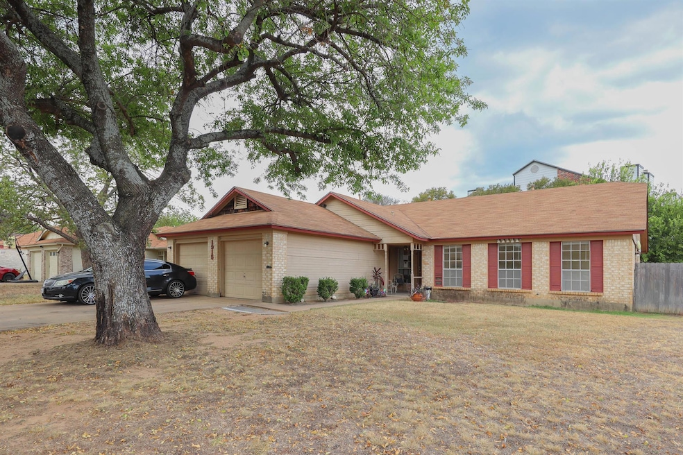 1915 Prairie Knoll Ct unit B, Austin, TX 78758 - photo 1