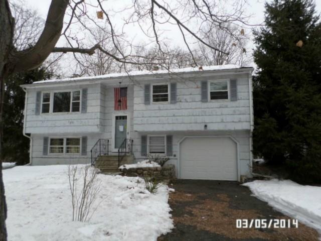 28 Crest Rd, Ridgefield, CT 06877 - photo 1