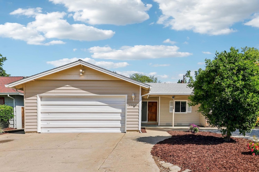 2547 El Burlon Cir, Rancho Cordova, CA 95670 - photo 1