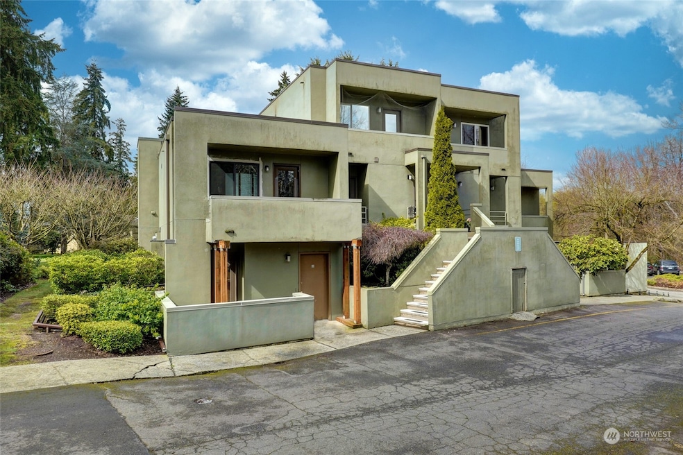 Sold $460,000 • Co-Listing Agent