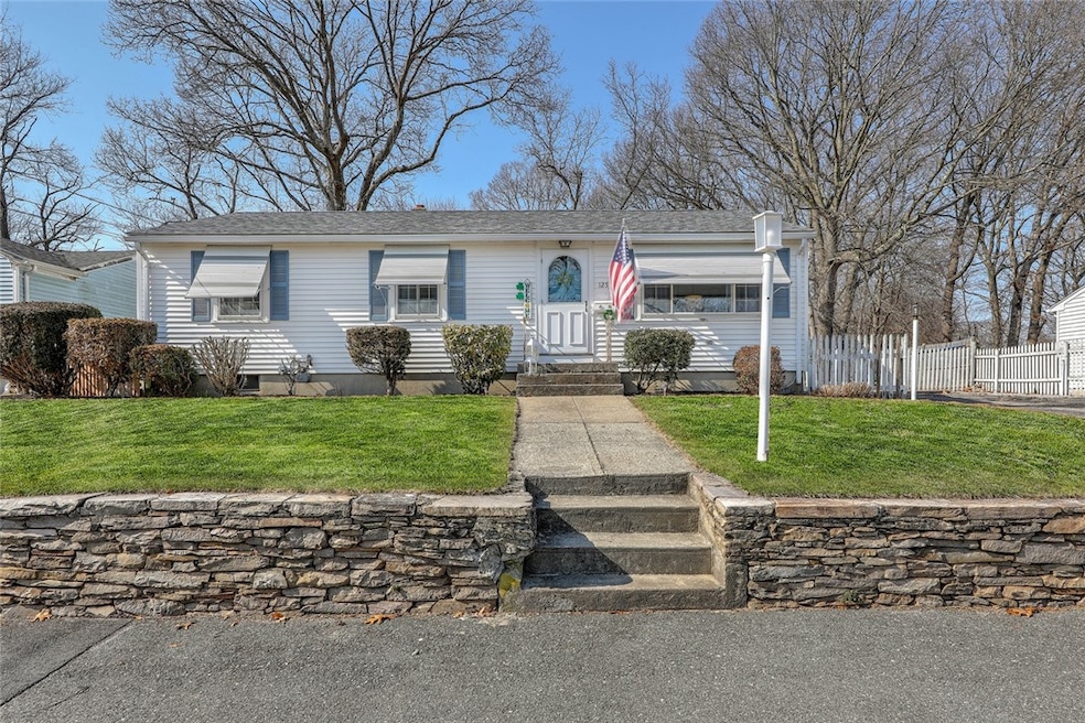 125 Adrian St, Warwick, RI 02886 - photo 1