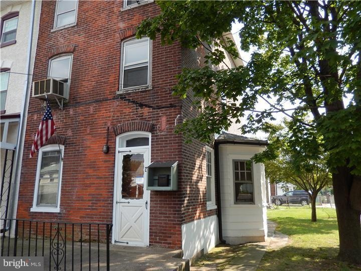 28 6th St, Brookhaven, PA 19015 - photo 1