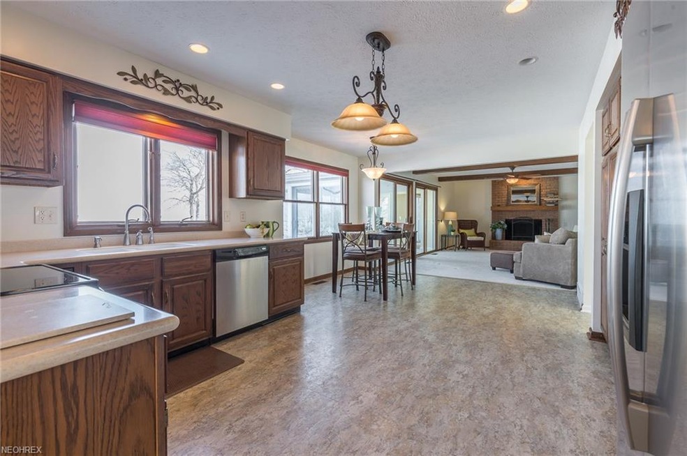 4925 E Lake Rd, Sheffield Lake, OH 44054 - photo 1