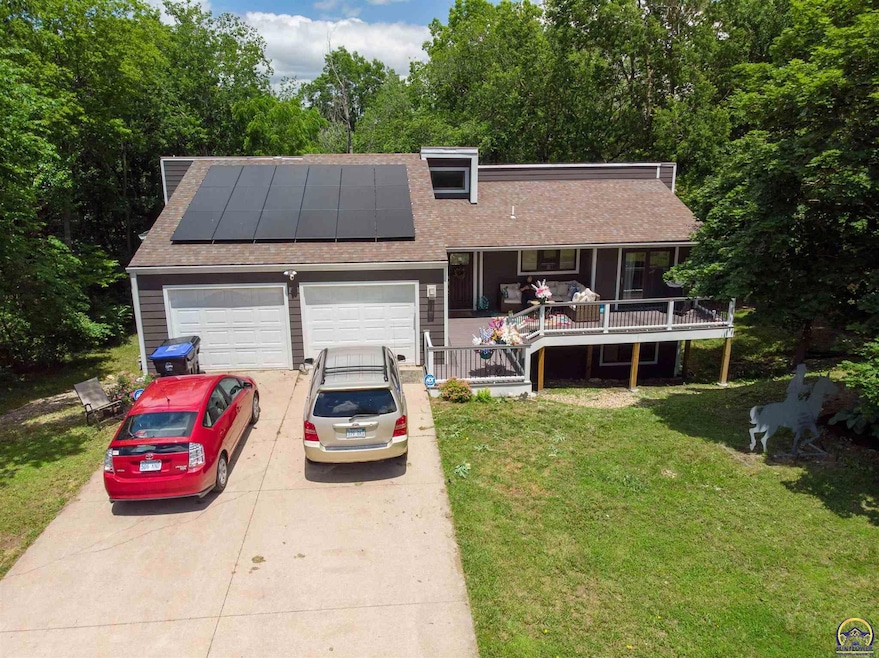 4856 SW Skyline Pkwy, Topeka, KS 66614 - photo 1