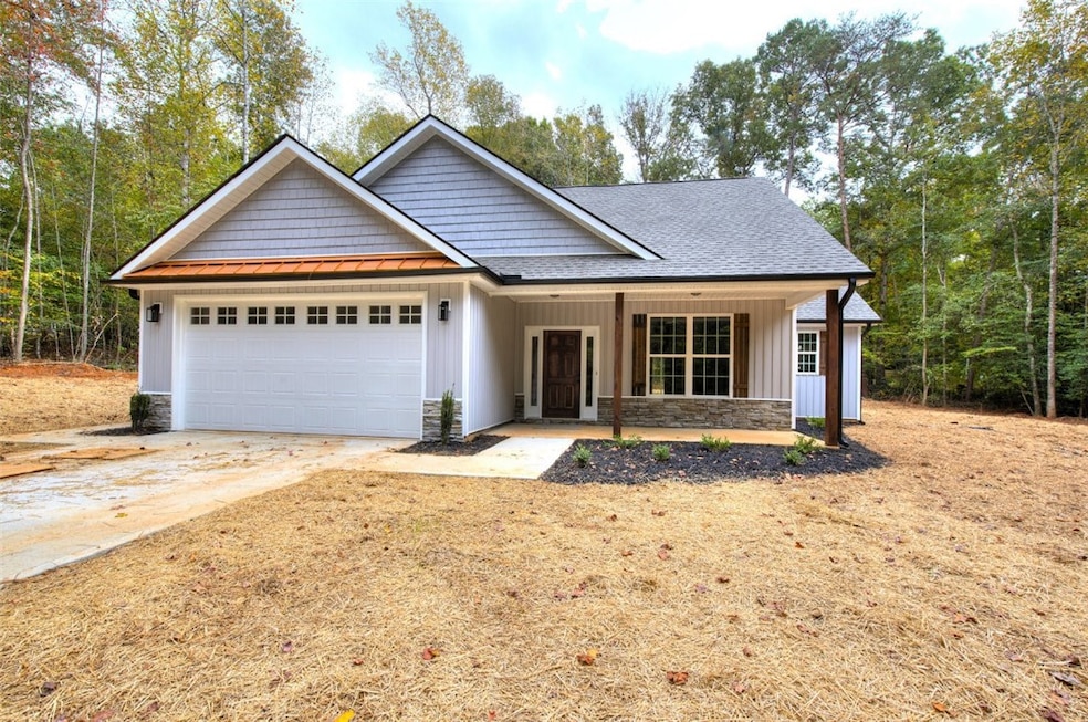 1800+ square foot of heated living space