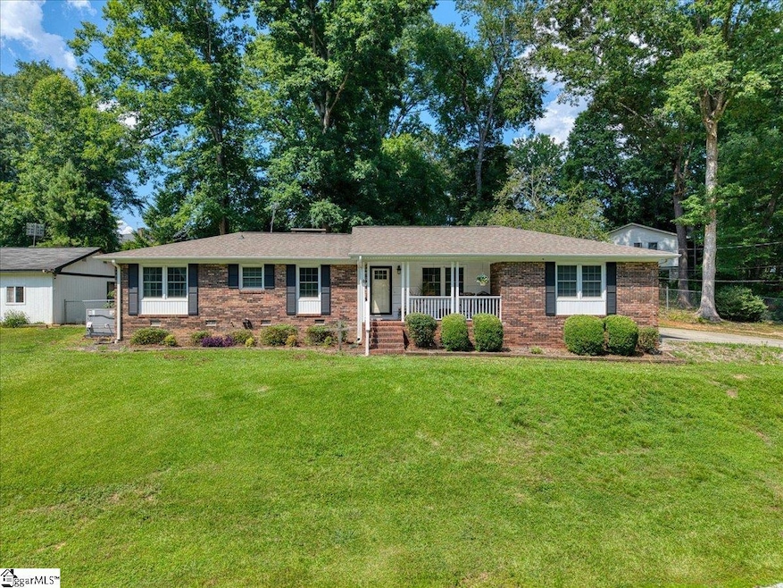 223 Meadow Ln, Easley, SC 29642 - photo 1