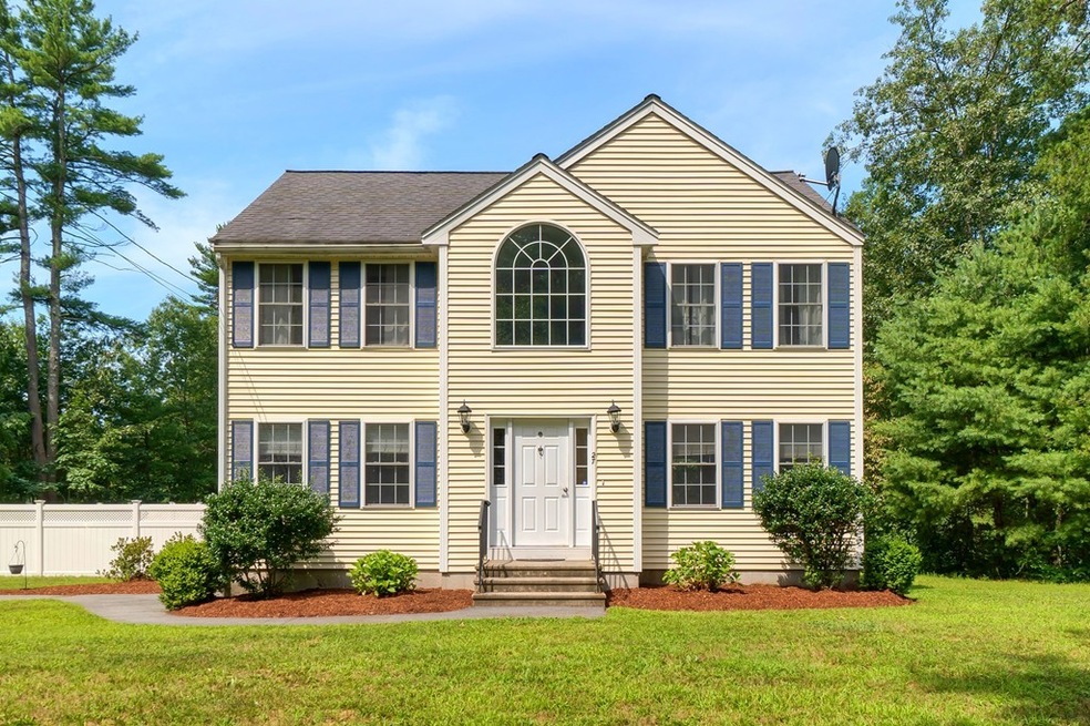 27 Simpson Mill Rd, Pelham, NH 03076 - photo 1