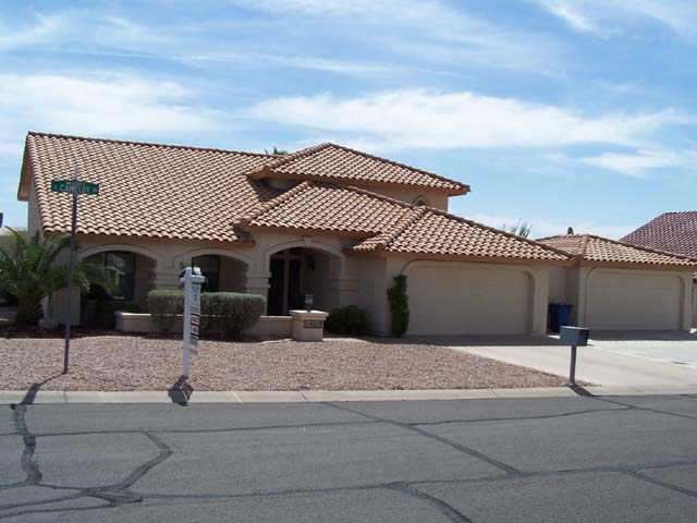 NE Mesa  NO HOA  golf lot  4 car garage