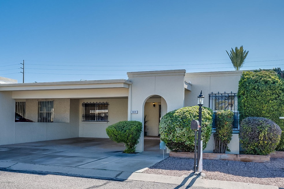 9000 E Palms Park Dr