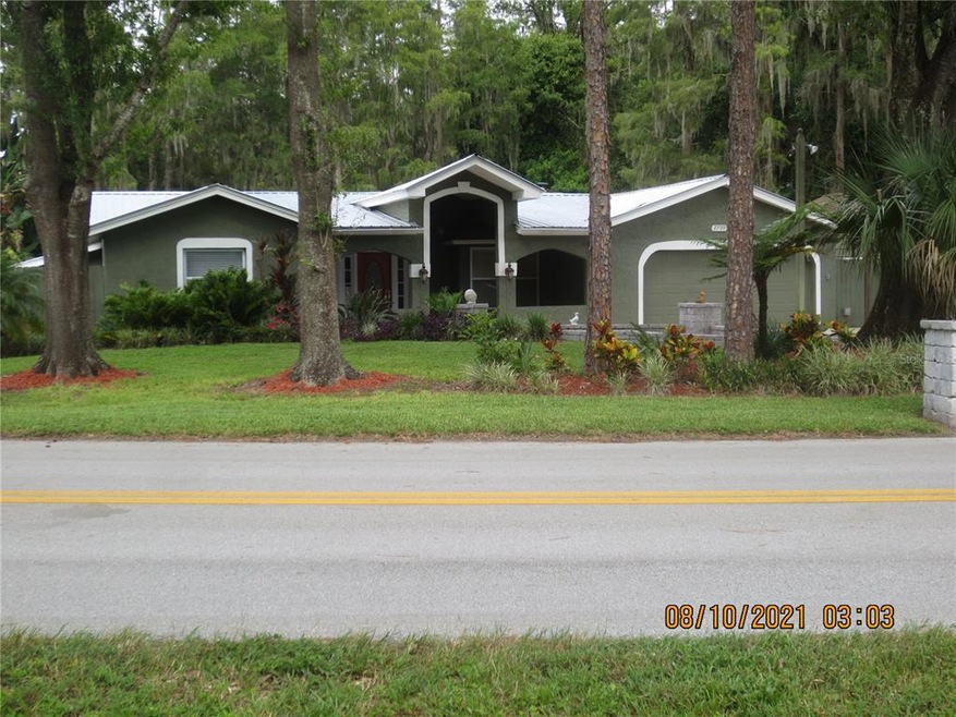 2709 Wilson Cir, Lutz, FL 33548 - photo 1