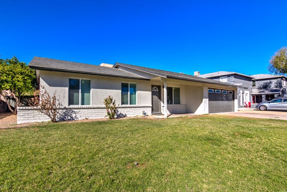 3256 E Edgewood Ave-1