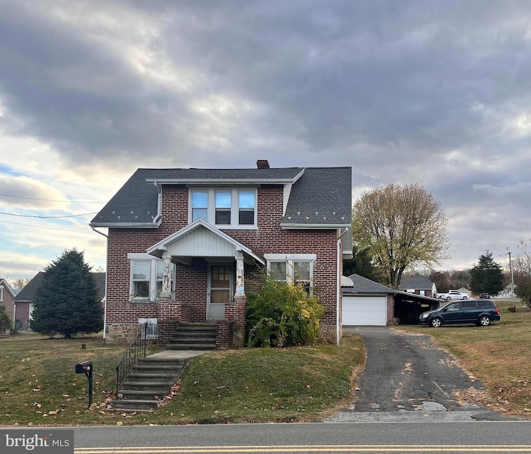 931 N Reading Ave, Boyertown, PA 19512 - photo 1