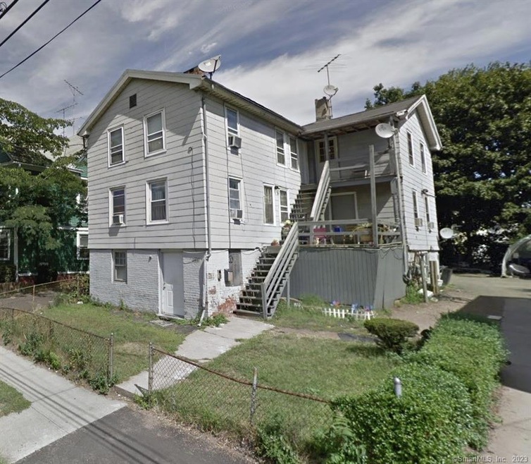 365 Blatchley Ave unit 2F, New Haven, CT 06513 - photo 1