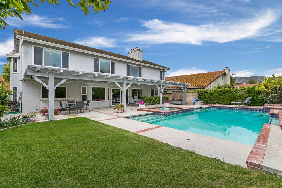 29039 Catherwood Court - MLS & Instagram