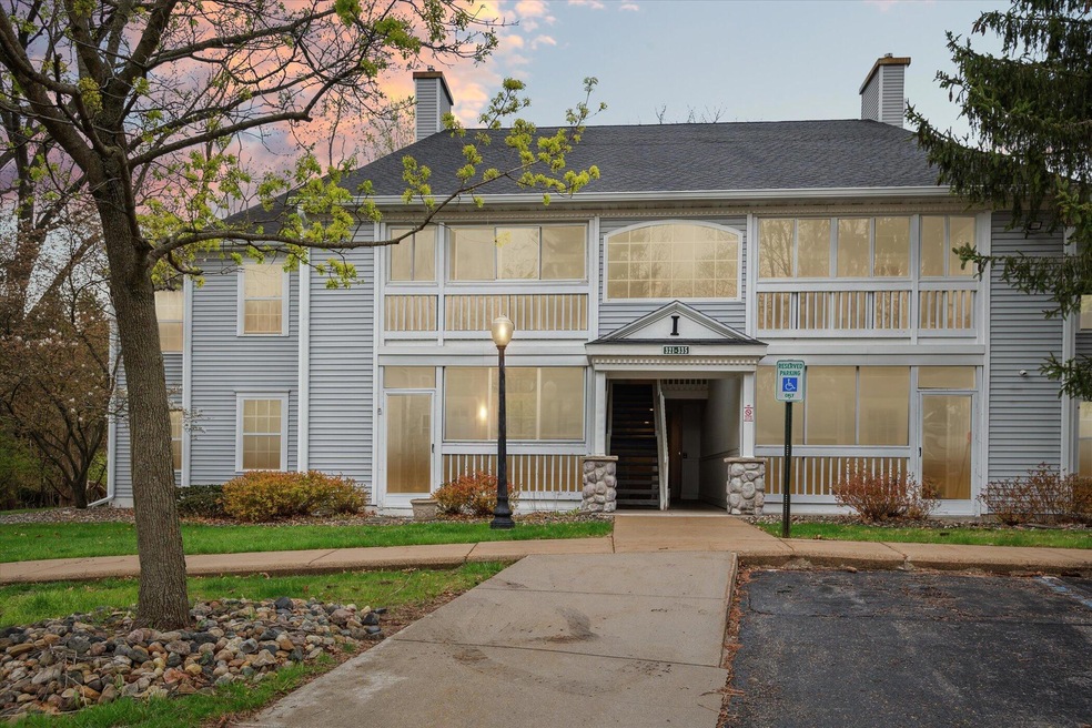 01-321-Boyer-Ct-Marshall-MI-49068-Window