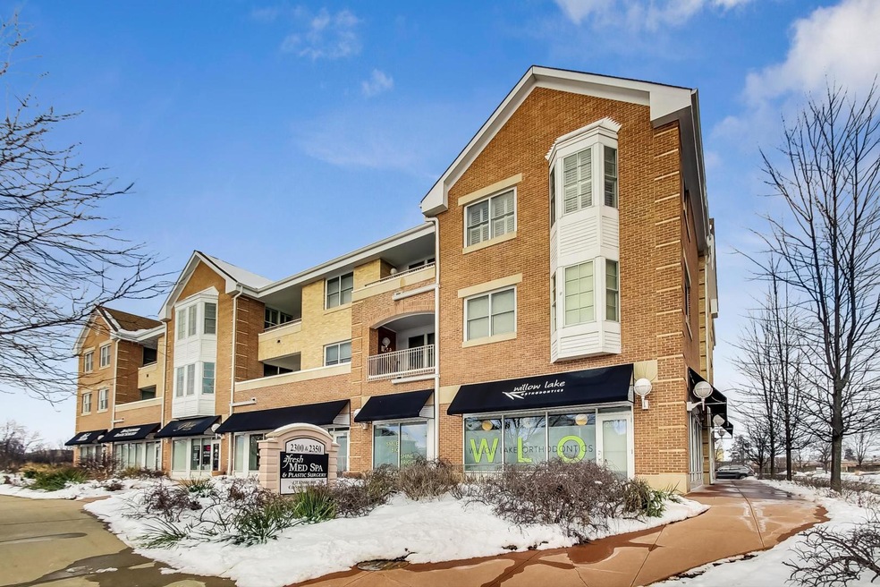 2300 Chestnut Ave unit 305, Glenview, IL 60026 - photo 1