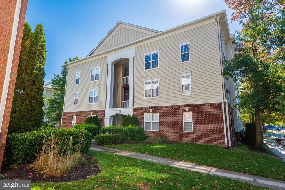 22607 Blue Elder Terrace unit 304, Ashburn, VA 20148 - photo 1