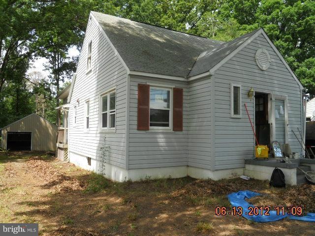 802 Oakwood Rd, Glen Burnie, MD 21061 - photo 1