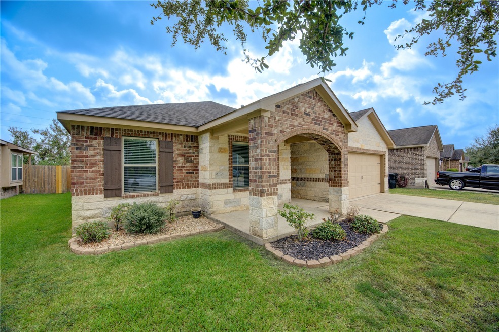 5911 Micah Ln, Rosenberg, TX 77471 - photo 1