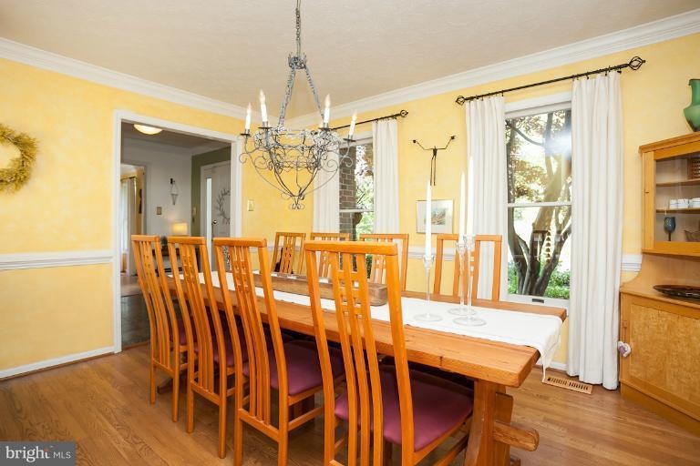 1205 Brookview Rd, Towson, MD 21286 - photo 1