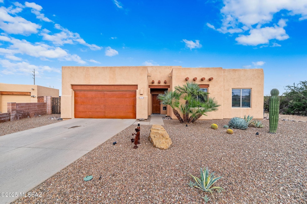 410 N Arcon Ct E, Tucson, AZ 85748 - photo 1