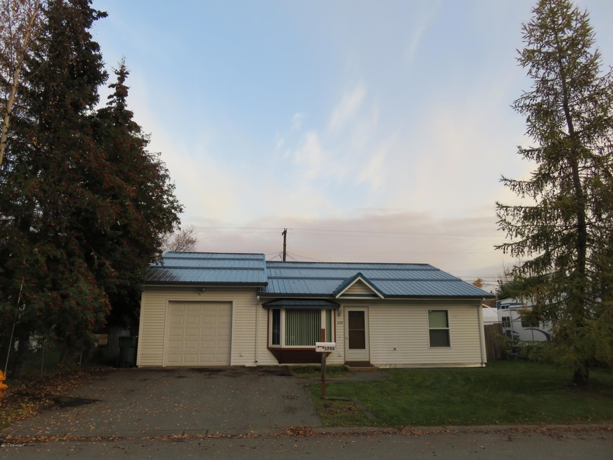 1703 Twining Dr, Anchorage, AK 99504 - photo 1