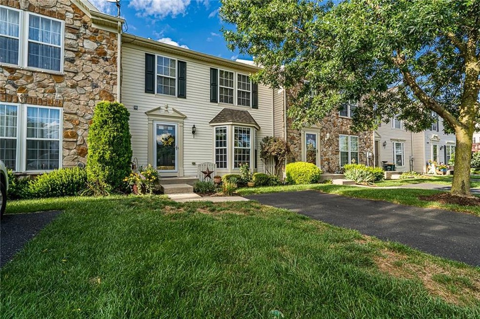 4391 Apple Blossom Dr, Center Valley, PA 18034 - photo 1