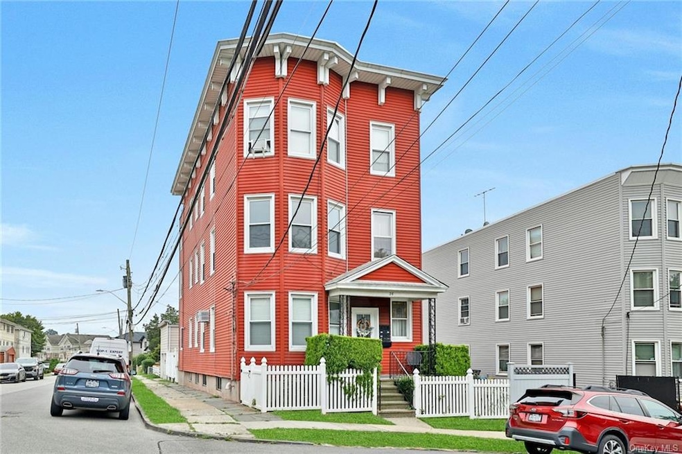 26 Parsons St, Yonkers, NY 10701 - photo 1