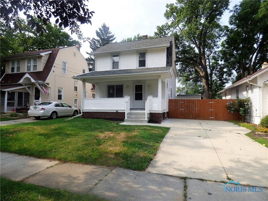 2556 Pershing Dr, Toledo, OH 43613 - photo 1