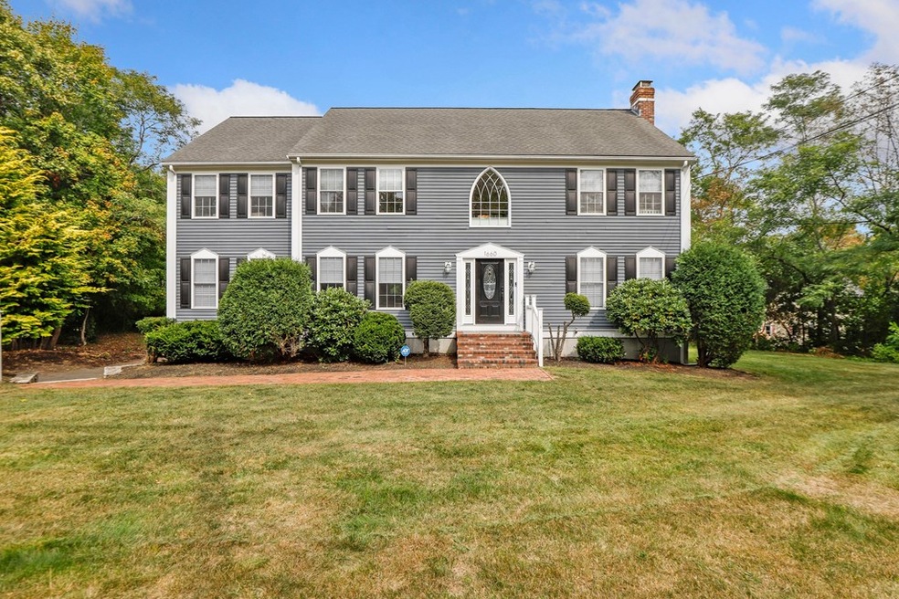 1660 West St, Wrentham, MA 02093 - photo 1