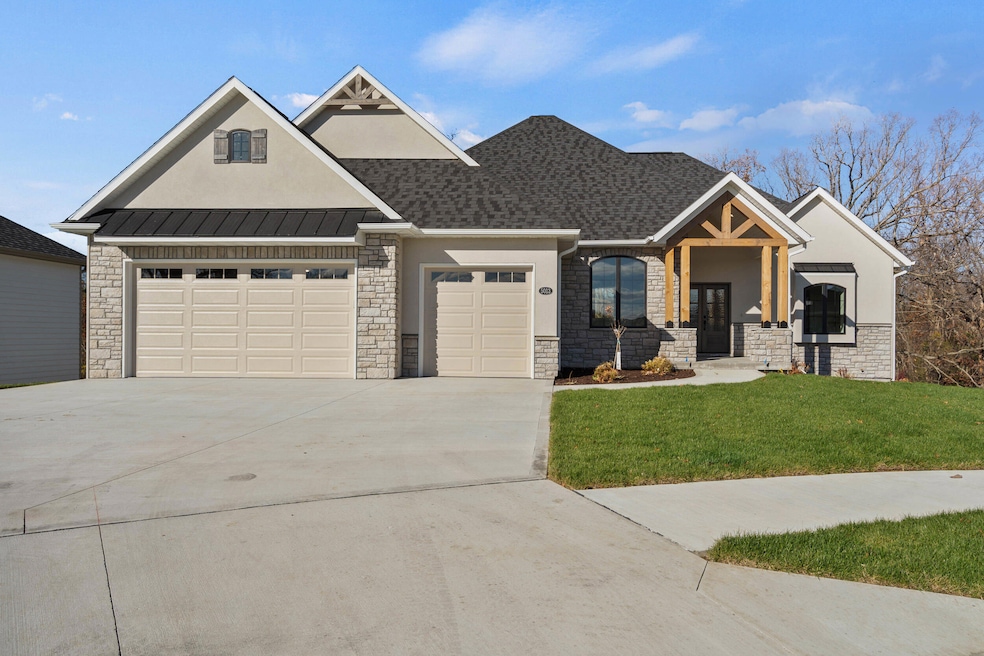 For Sale $789,900 • Co-Listing Agent