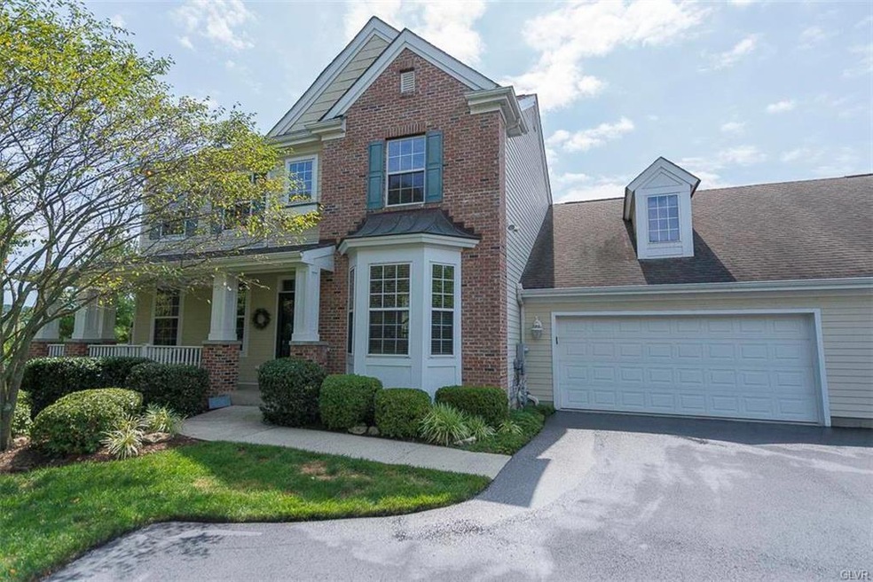 2320 Hollow View Dr, Easton, PA 18040 - photo 1