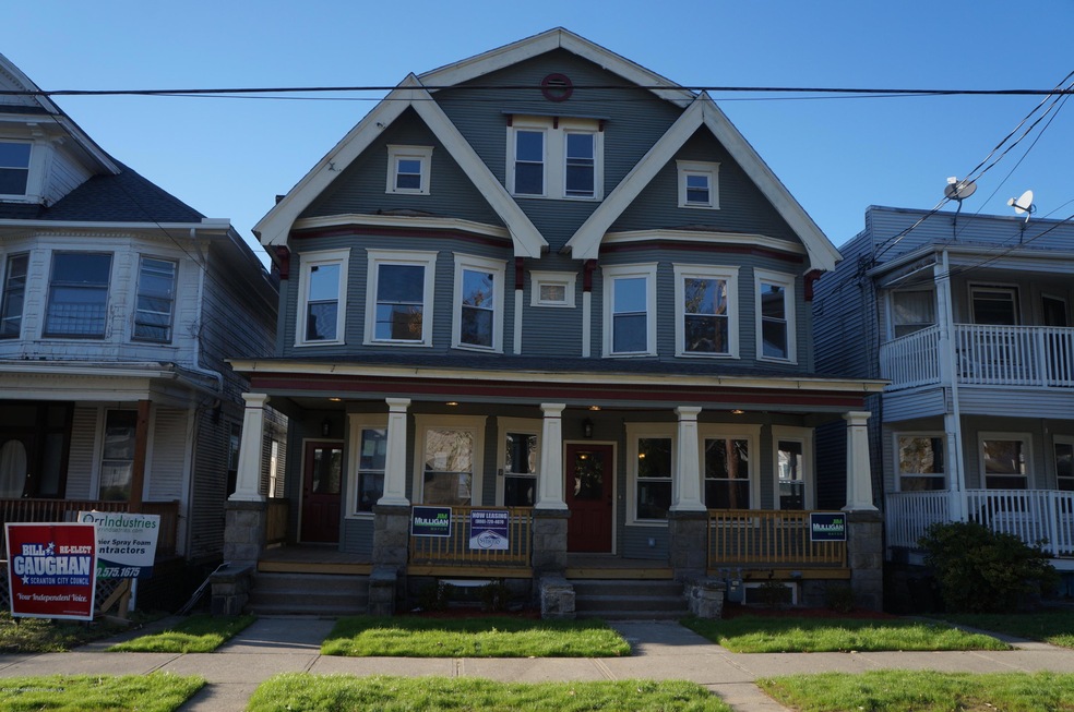 427 Colfax Ave, Scranton, PA 18510 - photo 1