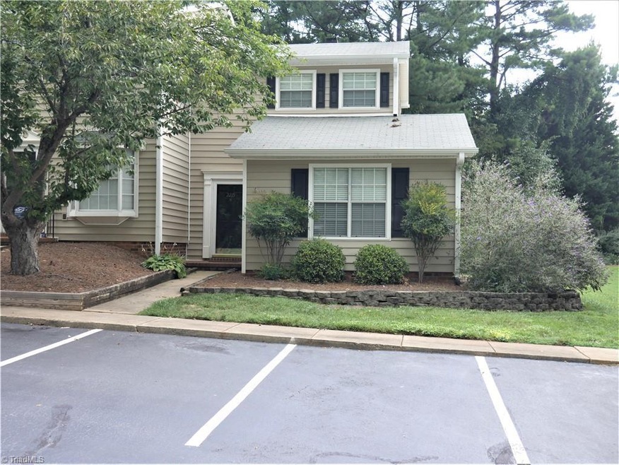 2215 Stonecutter Dr unit 17, Winston Salem, NC 27103 - photo 1