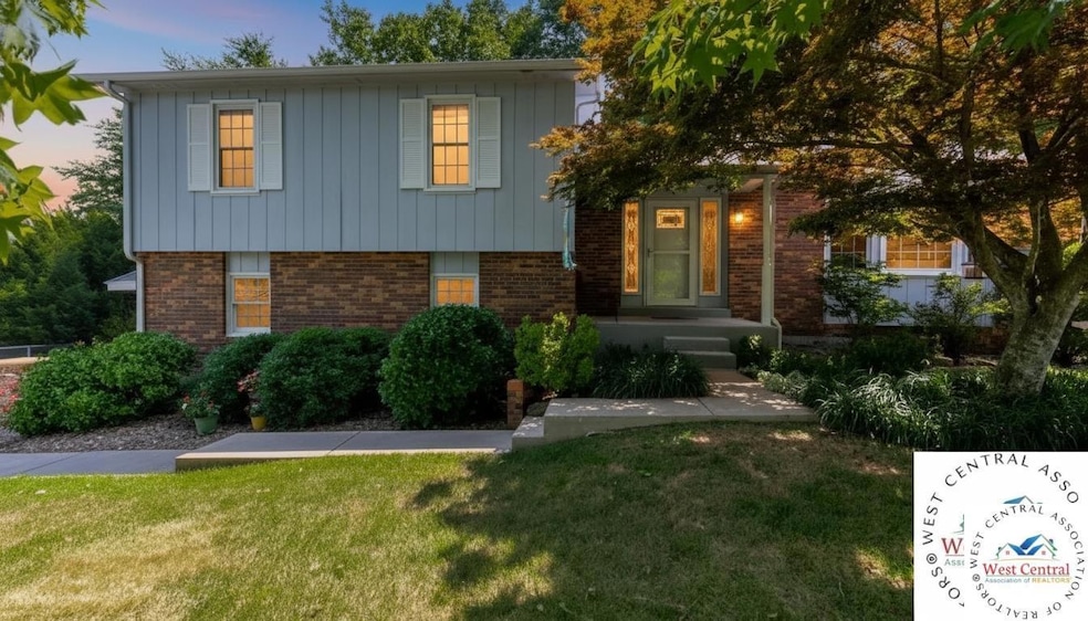 2418 S Blackman Rd, Springfield, MO 65809 - photo 1