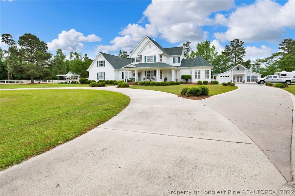 100 S Oak Ln, Dunn, NC 28334 - photo 1