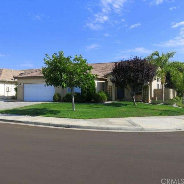 Beautiful corner lot!